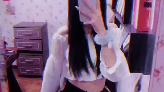 听说喜欢的人，都是突然遇到的比如你遇见了我