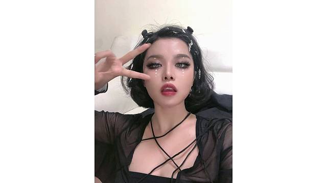 Blue=becauseloveyoueveryday.