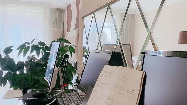 阳光，沙滩……我们一起听海的声音！