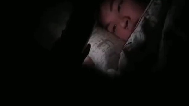 儿子凌晨还在玩手机，这位父亲的教育方式亮了