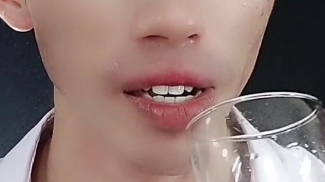 牛奶里没有牛，对吧？