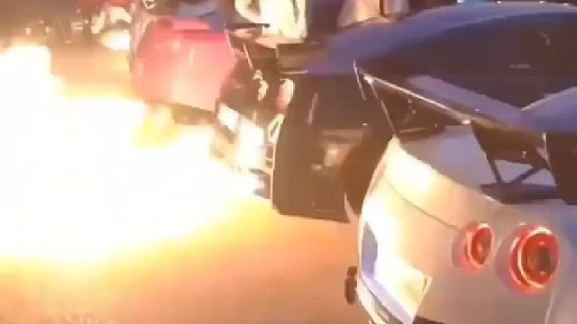 难道这就是传说中的连环双喷吗？