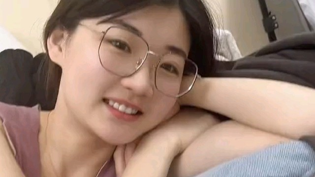 女朋友的好处也就仅止于此了，真好玩！