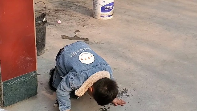 小孩子的快乐，如此简单！