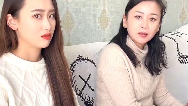 在丈母娘面前对女友说我爱你