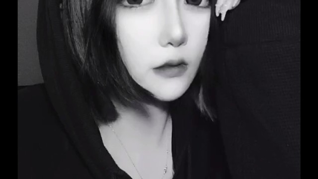 回忆是惩罚惩罚不往前走的人,