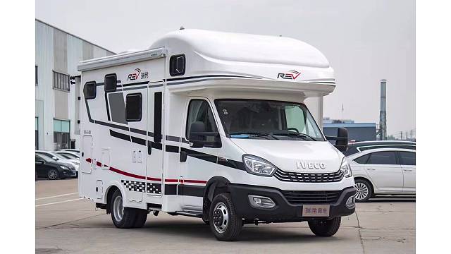 瑞弗V820豪华版双拓展，现车有优惠。