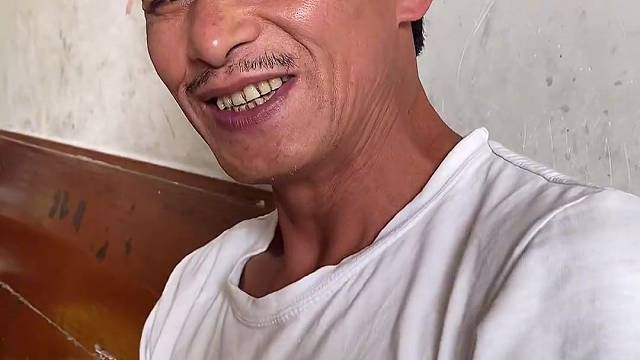 家是温暖的！但我还想努力走出大山不辜负家人的期望有了本事回到村里面说话都硬气那种