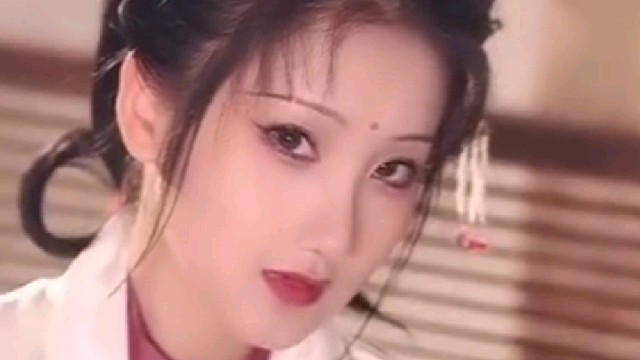 这到底是照着本人画的还是照着本人长的啊