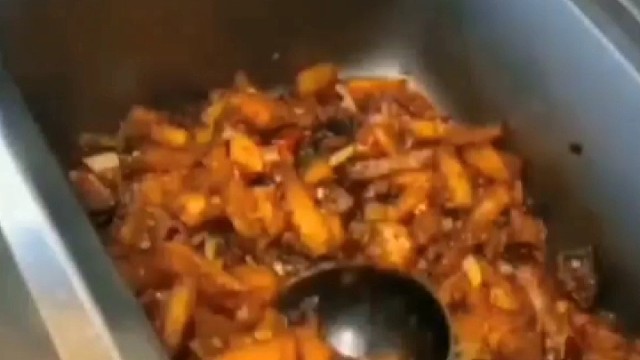 吃饭夹菜手抖这是怎么回事？希望你不会这样