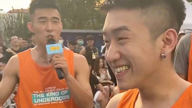 清华大学校园奔袭回顾：最帅文科状元的“爱情保卫战”