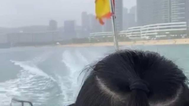 喜欢海喜欢浪喜欢这个世界