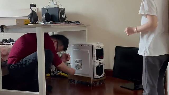 小棉袄太漏风了