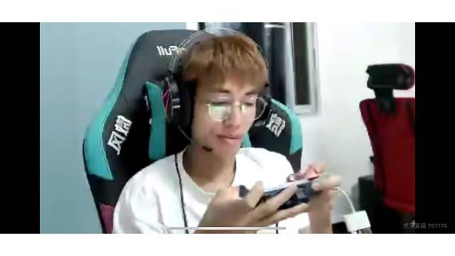 记录一下狗顺的眉毛希望这个赛季他上不了战神