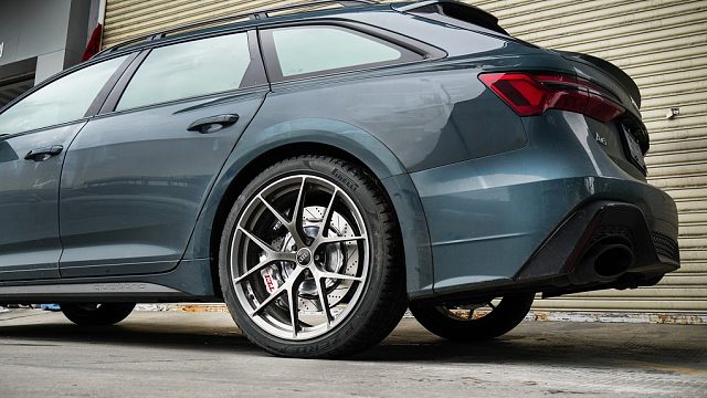 2020款奥迪A6升级改装TEI刹车前S60后S40一体式六活塞卡钳套件