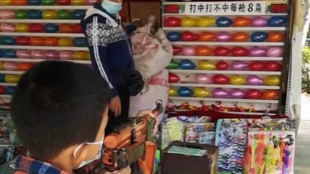小朋友太棒了，打一百枪中一百枪
