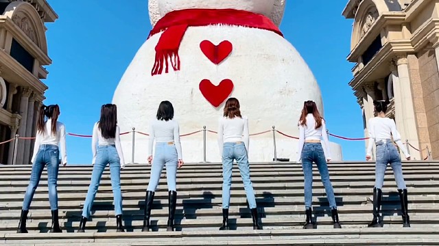 爱一时一刻不曾远离你!