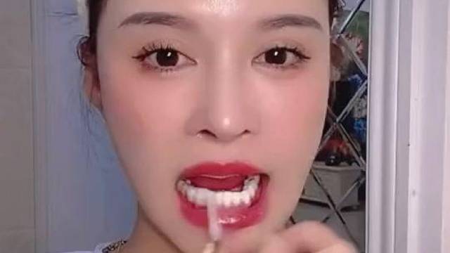 这脸一天要花多少钱和时间…