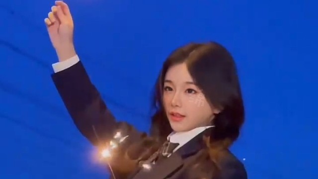 愿意和小绵一起看烟花吗