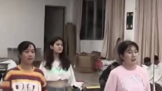 佩佩的routine！—瓜子（feat.vicky老师）