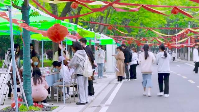 2022年武汉工商学院七彩文化艺术节开幕式精彩回顾