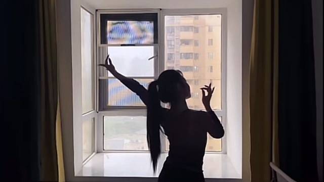 待到长发及腰时，娶我可好