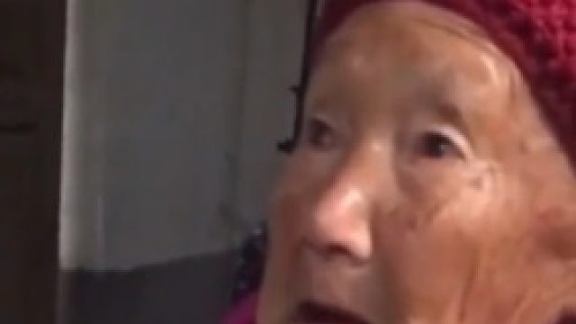 男子故意喊媳妇洗碗，被百岁奶奶数落：咱家洗碗传男不传女