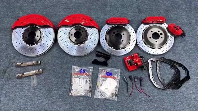 路虎揽胜阿基菠萝10活塞，保时捷卡宴后4加电机，刹车卡钳改装套件