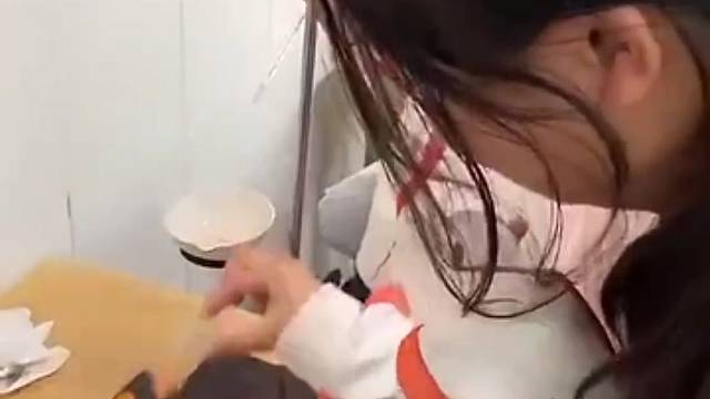 女生和男生灭酒精灯的区别！