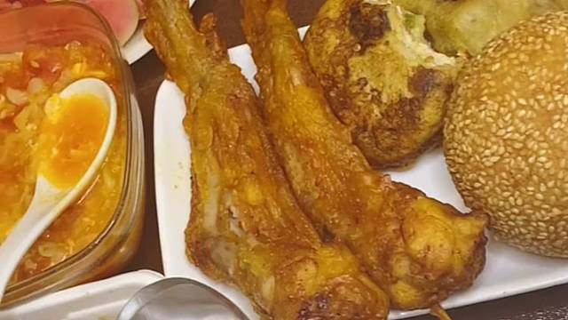 喝惯了大口啤酒…三两白的差点被干翻～～红心番石榴超级甜