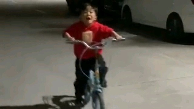 学会了骑还没学会停