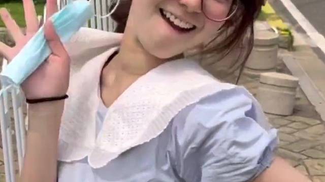 沙雕女友的校园日常