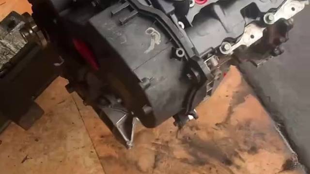 路虎柴油发动机3.0T
奔驰柴油发动机6428263.0T
路虎汽油发动机5.0