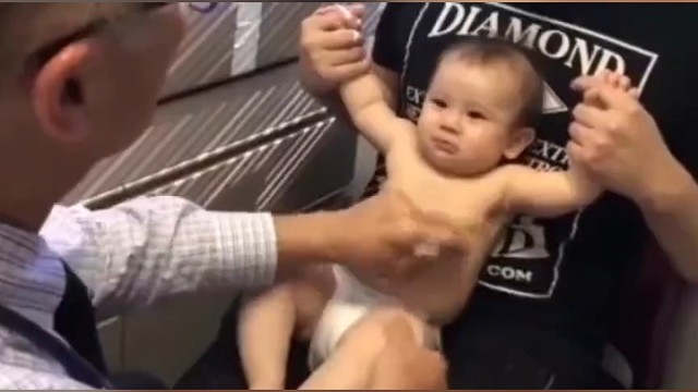 小孩：感觉哪里不对劲，又说不上来