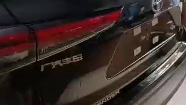 ​22款丰田汉兰达改装电动踏板