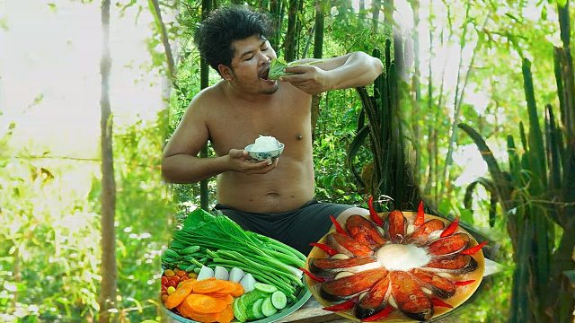 三文鱼切片，一片一口配蔬菜吃真过瘾