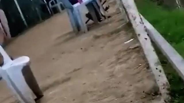 钓鱼人的痛，又多忙活了半小时。