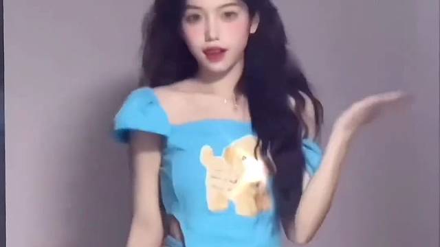 为这套衣服卷个卷发进而成为我人生中发量最多的一次