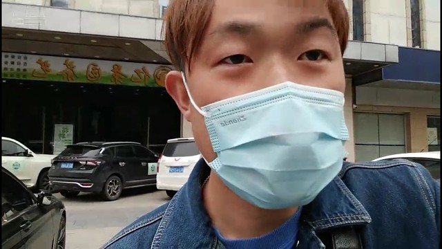 跟炒饭哥打个pk