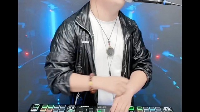 人狠话不多，还得你磊哥