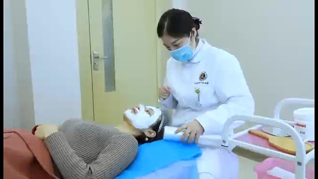 水光针案例跟大家分享一下，让大家了解水光针的情况，我院美容科。