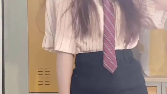 你知道乌鸦为什么像写字台吗