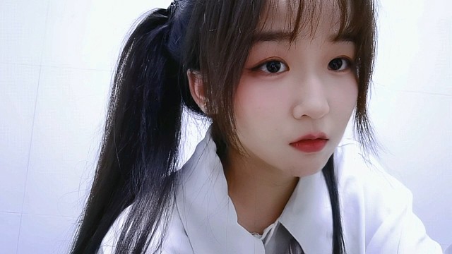 没直播的日常敷衍，颜值不够没办法，忍着点吧