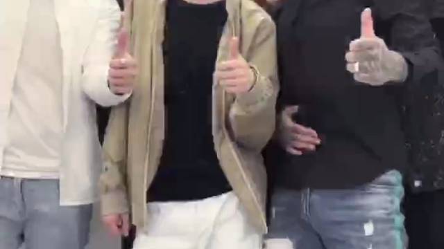 我娜尧旗的巅峰试问天下谁敢争