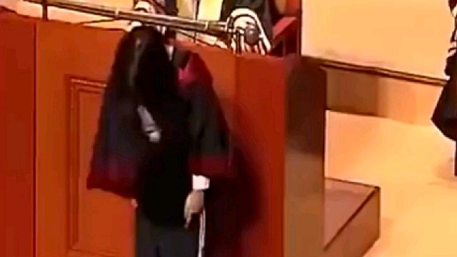 这位校长，要赞！