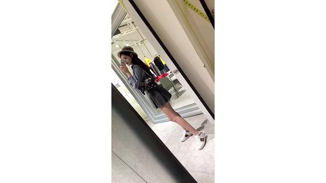 附近