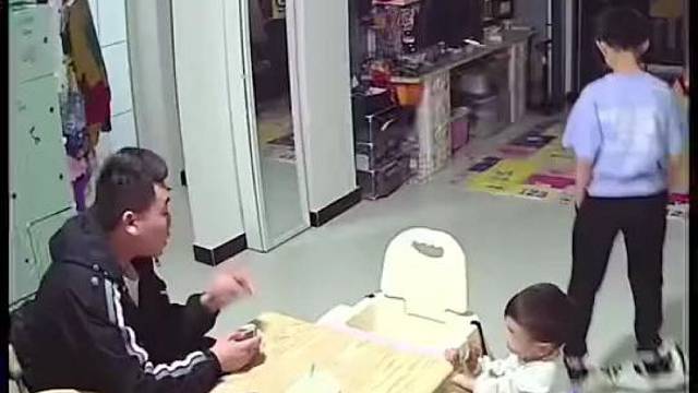 这脾气随你妈啊