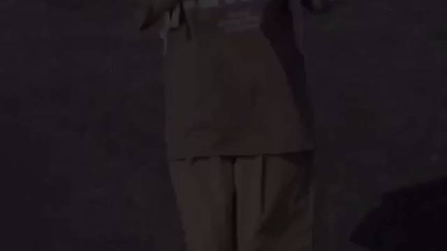 我一定要在你平凡無奇的人生裏做一個閃閃發光的神經病