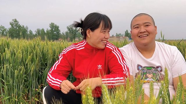 这是爱情的魔力，从当年小鲜肉到现在的五花肉，结婚五年经历了啥