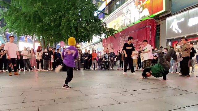 长沙街舞队黄兴广场跳一跳